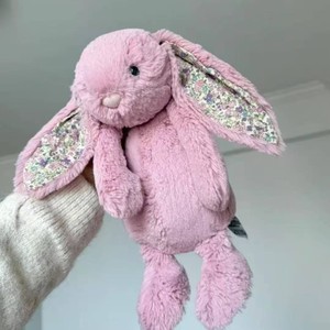 Jc White Pink Bonnie Rabbit Peluche courte créative et confortable avec oreilles florales, en coton PP, 31-50cm, pour jeunes, marque OEM, vente en gros - Product Image 3