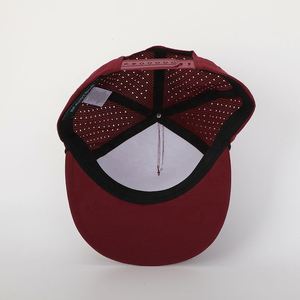 Gorra Deportiva de Alto Rendimiento con Diseño de 6 Paneles, Logotipo Personalizado, Visera Plana de Poliéster, Venta al por Mayor, Orificios Cortados con Láser, Estilo Vintage con Cuerda - Product Image 6