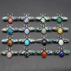 Usine en vrac Vintage ormeau coquille Rose Quartz opale <span class=keywords><strong>Lapis</strong></span> Agate améthyste pierre naturelle abeille pendentif accessoires broches pour cadeau - Product Image 4