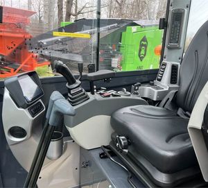 Mini-excavatrice sur chenilles SWE35UF 3 tonnes, modèle 2022, d'occasion en bon état, avec moteur Yanmar et composants de transmission essentiels - À vendre - Product Image 3