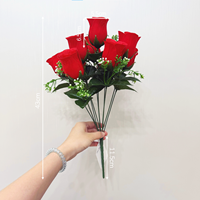 Bouquet de roses rouges artificielles au toucher réel, fleurs artificielles pour la décoration de table, décoration de mariage et arrangements floraux pour la maison, cadeau pour la Saint-Valentin