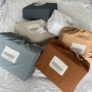 ชุดเครื่องนอนผ้าลินินธรรมชาติฝรั่งเศส 100% ลายโลโก้แบบกำหนดเอง สไตล์ Stone Washed พร้อมผ้าปูที่นอนแบบมีกระเป๋าลึก - Product Image 1