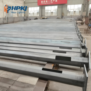 เสาไฟถนนโซลาร์เซลล์ Hepu พร้อมมาตรฐาน IP65 รับประกัน 5 ปี โครงสร้างเหล็กสำหรับโรงงาน พร้อมกล้องวงจรปิด - Product Image 4