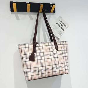 Bolsa de Mano a Cuadros con Estampado RTS, Bolsa de Compras Nueva, Versión Femenina, de Gran Capacidad, para Llevar al Hombro - Product Image 2