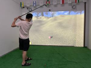 Nouvelle arrivée Système <span class=keywords><strong>de</strong></span> surveillance <span class=keywords><strong>de</strong></span> lancement <span class=keywords><strong>de</strong></span> <span class=keywords><strong>simulateur</strong></span> <span class=keywords><strong>de</strong></span> <span class=keywords><strong>golf</strong></span> intérieur alimenté par l'IA pour la formation résidentielle - Product Image 3