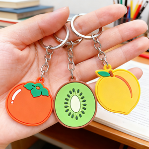 सुंदर स्ट्रॉबेरी और वाटरमेरन सॉफ्ट रबर कीचेन सुंदर डिजाइन और उज्ज्वल रंग के साथ फैशन एक्सेसरी - Product Image 5