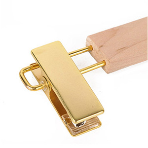 Approvisionnement d'usine Porte-vêtements pour enfants en bois massif moderne Type de <span class=keywords><strong>cintre</strong></span> pour bébé <span class=keywords><strong>Cintre</strong></span> ménager antidérapant et écologique - Product Image 5