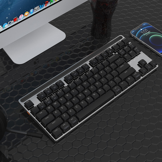 Outemu Brown Axis Mechanical Gaming Keyboard 87Keys USB/BT RGB Backlit Rechargeable Keyboard New Condition Packaged in Box