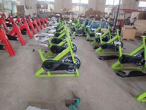 En <span class=keywords><strong>promotion</strong></span>, vente chaude, nouveau vélo de <span class=keywords><strong>spinning</strong></span> commercial, équipement de gym, vélo de <span class=keywords><strong>spinning</strong></span> d'intérieur, vélo de fitness - Product Image 6