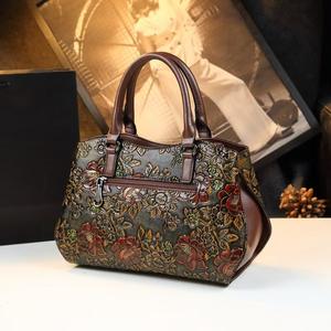 Nouvelle Collection 2026 : Sac à Main de Luxe pour Femme d'Âge Mûr, Pochette Designer Rétro Brodé avec Fermeture Éclair en Nylon Grande Capacité - Product Image 5