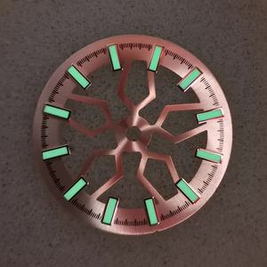 Nouvelle montre à cadran creux modifiée de 28,5 mm avec luminescence verte, accessoires de montre avec mouvement japonais NH70, outils et pièces de montre-bracelet - Product Image 3