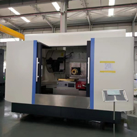 Machine d'alésage entièrement automatique de haute précision, centre d'usinage à trois axes, équipement de traitement des métaux, tour-fraiseuse CNC