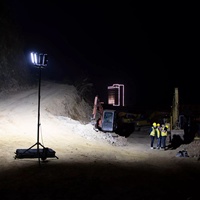 Menara Lampu LED Listrik Atlas Copco HiLight PE3 3000 M2 4x120W SMD Kontrol WiFi IP67 30kg