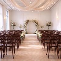 Chaises Thonet en bois empilables style campagnard couleur bois, finition chaux, pour banquets, mariages et réceptions - Vente en gros