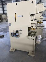 Machines de poinçonnage hydrauliques métalliques portables résistantes à l'usure pour le travail des métaux