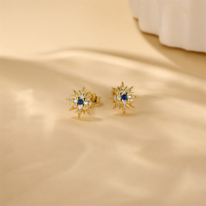 Boucles d'oreilles clous scintillantes en argent sterling S925, étoiles à huit branches et étoiles à quatre branches superposées, avec zircon cubique bleu, pour femmes et enfants - Product Image 3