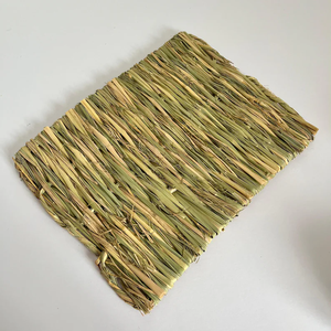 Tapis d'herbe de lapin naturel tapis de sieste à grignoter tapis de nid de lit pour animaux de compagnie lapins jouets à mâcher pour hamsters perroquet lapins hérisson cochon d'inde poussin - Product Image 3
