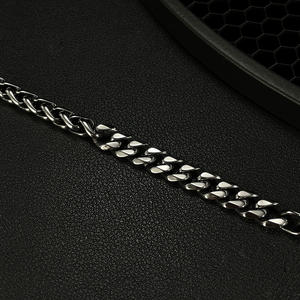 Stile semplice europeo gioielli da uomo Hip Hop alta lucidata da uomo bracciale in acciaio inox gancio cubano catena a maglia con fibbia - Product Image 5