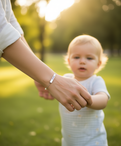 Braccialetto Regolabile Ispirazionale per Madre, Placcato Argento con Design a Lettere, Gioiello Regalo per Donne - Product Image 2