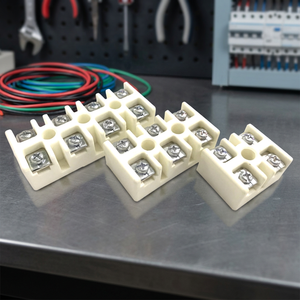 บล็อกขั้วต่อเซรามิก TC-6153B 15A 3 ทาง 600V พร้อมการเชื่อมต่อแบบสกรู - Product Image 3