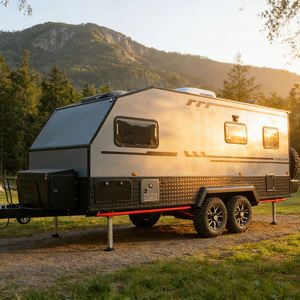 Caravane moderne et légère avec toit relevable, suspension tout-terrain et système de panneaux solaires - Product Image 3