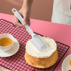 Silicone Spatula Large Heat Resistant Baking Butter Scraper Mixing Knife Oven Safe Dishwasher Safe - Product Image 3