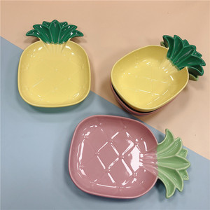 Assiette à dessert en porcelaine en forme d'ananas <span class=keywords><strong>macaron</strong></span> moderne pour usage domestique en gros en usine - Product Image 1