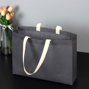 Sac de courses pliable écologique pour supermarché, sac cadeau biodégradable non tissé à porter à la main - Product Image 4