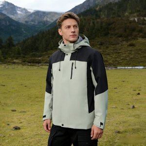 Chaqueta Cortavientos Impermeable de Talla Grande con Estampado, Chaqueta de Invierno Ligera y Plegable con Cierre, Diseño Compacto para Senderismo - Product Image 1