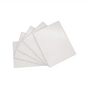 Tablero de Espuma Sólida de PVC Ecológico de 4X8 Pies, Fácil de Fabricar, Baja Absorción de Agua, Impresión UV, Grado Alimenticio, Resistente al Fuego, para Señalización - Product Image 1