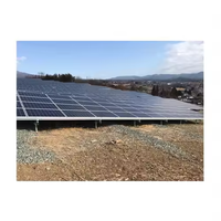 Système d'installation de supports au sol pour panneaux solaires photovoltaïques en acier pour usage agricole avec caractéristiques anti-corrosion