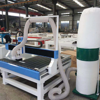 Enrutador CNC multifuncional 6090 para carpintería grande Motor de un solo husillo caja de cambios PLC Syntec NC Studio Richauto a la venta Grecia