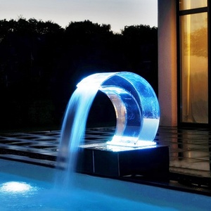 Doccia a Cascata in Acrilico Water Faery per Piscine: Design per un'Esperienza Lussuosa a Bordo Piscina - Product Image 2