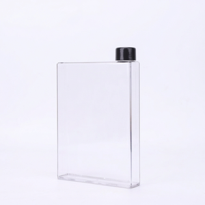 Bouteille d'eau plate en plastique transparent 350ML 420ML 500ML 750ML réutilisable avec couvercle et paille portable pour adultes, idéale pour la rentrée scolaire - Product Image 1