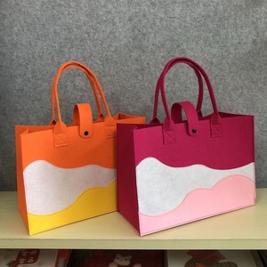 กระเป๋าผ้าสักหลาดลายหยักหลายสีแบบถือด้วยมือหลากสีความจุขนาดใหญ่พกพาได้กระเป๋าสะพายไหล่เดียว - Product Image 3