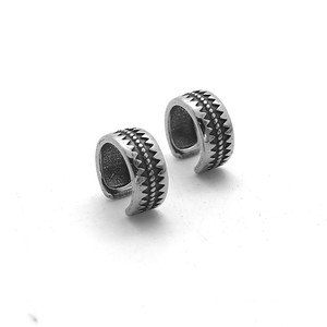 Pendientes de clip yunnique con patrón geométrico de acero de titanio para hombre, estilo punk, joyería para fiesta, sin perforación, clips para las orejas de acero inoxidable - Product Image 5