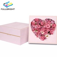 Boîte cadeau faite à la main belle fleur éternelle petite boîte de papier d'art rigide avec revêtement UV logo personnalisé conception créative pour fleurs