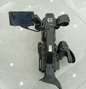 Vente en gros de caméscope <span class=keywords><strong>Sony</strong></span> <span class=keywords><strong>Fs5</strong></span> 4K HDR NXCAM pour conférences d'occasion mais en excellent état - Product Image 2