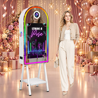 Vente directe d'usine - Machine de photomaton avec miroir arqué, écran tactile de 32 pouces, impression instantanée, miroir magique pour selfie