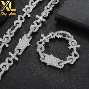 Pulsera de Cadena Cubana con Cruz de Espinas en Forma de 8 para Hombre, de Plata de Ley 925 con Moissanita, Estilo Hip Hop Personalizado - Product Image 6