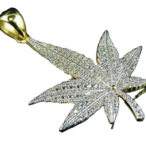 Pendentifs Feuille d'Érable Glacée en Argent 925 Plaqué Or 18K avec Moissanite Taille Brillant Sertie Griffe Certifiée GRA – Pendentifs Tendance - Product Image 1