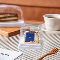 Mini boîte à gâteau carrée épaisse Tiramisu à emporter fabricant taille personnalisée récipient alimentaire à emporter en plastique boîte à biscuits Macaron