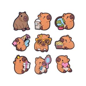 Adorables y Lindos Dijes de PVC de Capibara para Zapatos de Niños - Decoración de Zapatos con Personajes de Dibujos Animados para Zuecos, Dijes de Animales para Zapatos de Niños - Product Image 1