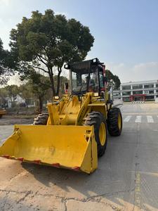 Cargadora de ruedas Komatsu WA100 usada, original de Japón, de segunda mano, pequeña, para construcción y agricultura. - Product Image 6