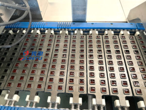 Machine de fabrication de gommes à la vitamine <span class=keywords><strong>D</strong></span>, ligne de <span class=keywords><strong>d</strong></span>épose de gommes en forme de <span class=keywords><strong>hamburger</strong></span> pour usine alimentaire - Product Image 3