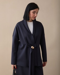 Ensemble Abaya Loriya de haute qualité pour femmes musulmanes, haut à détail cravate et pantalon large, collection automne/printemps - Mode islamique modeste - Product Image 3