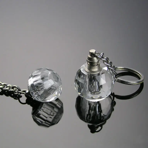 Porte-clés parfumé de haute qualité, longue durée, doré et noir, mini-parfum, porte-clés parfumé - Product Image 2