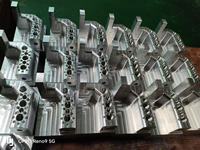 Plaque de montage rapide pour caméra, usinée sur mesure avec précision CNC, pièces en aluminium, usinage 3/4/5 axes, adaptée aux accessoires de caméra