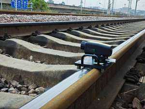 Équipement de mesure de l'écartement des rails par laser pour la mesure du déplacement des voies ferrées - Product Image 6
