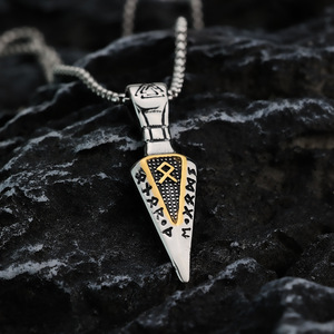 Collier pendentif flèche en acier inoxydable pour homme, style nordique viking, design géométrique, bijou cadeau - Product Image 2